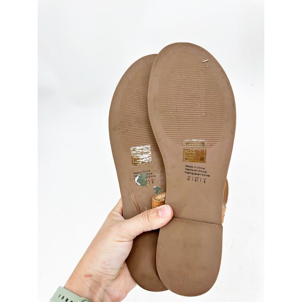 Draper James Jenna Vegan Leather T Strap Medallion Sandal Flats 10 - Picture 2 of 3